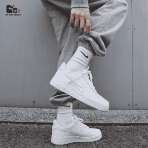 Các mẫu giày đẹp cho học sinh hot nhất 2024 | Có Giày Chưa giày đẹp cho học sinh: Giày dễ phối đồ – Nike Air Force 1