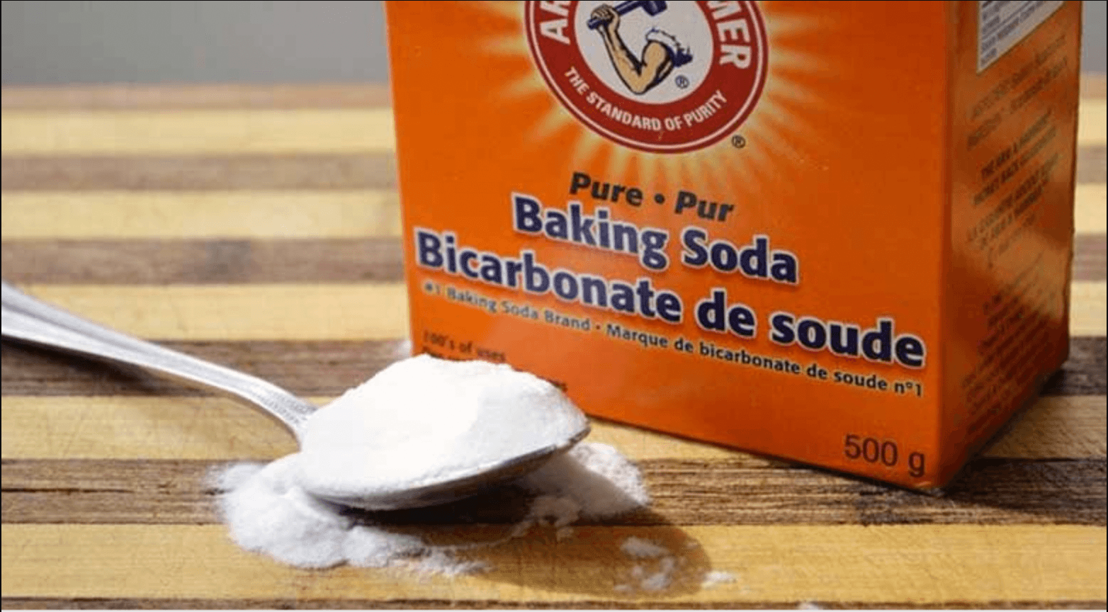 Baking Soda và Giấm Trắng